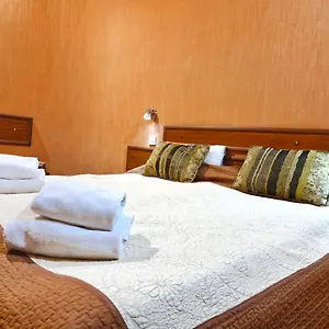 Pavo Otel Tiflis